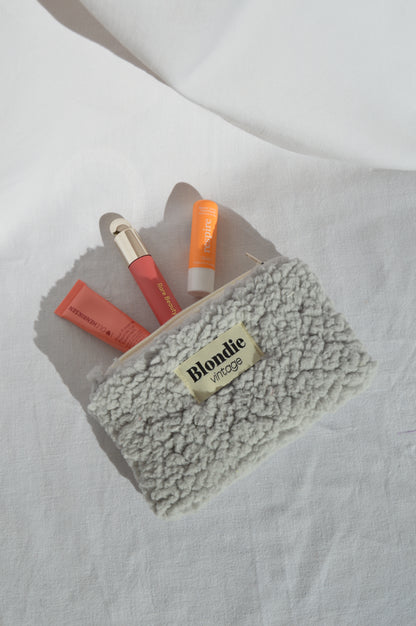 Mini pochette moumoute grise